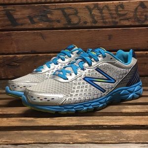 New Balance 590 V3 Running Shoe Women's 7.5